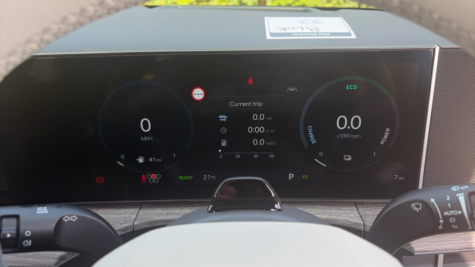 Hyundai SANTA FE 1.6 TGDi Plug-in Hybrid Ultimate 5dr 4WD Auto Estate - Image 18